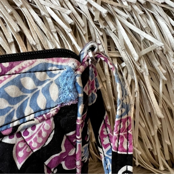 VERA BRADLEY Alpine Floral Little Crossbody Black Blue Purple Quilted REPAIRED - Picture 5 of 16